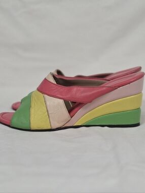 Vintage Fredericks of Hollywood Pastel Rainbow Wedge Slippers 7/7.5